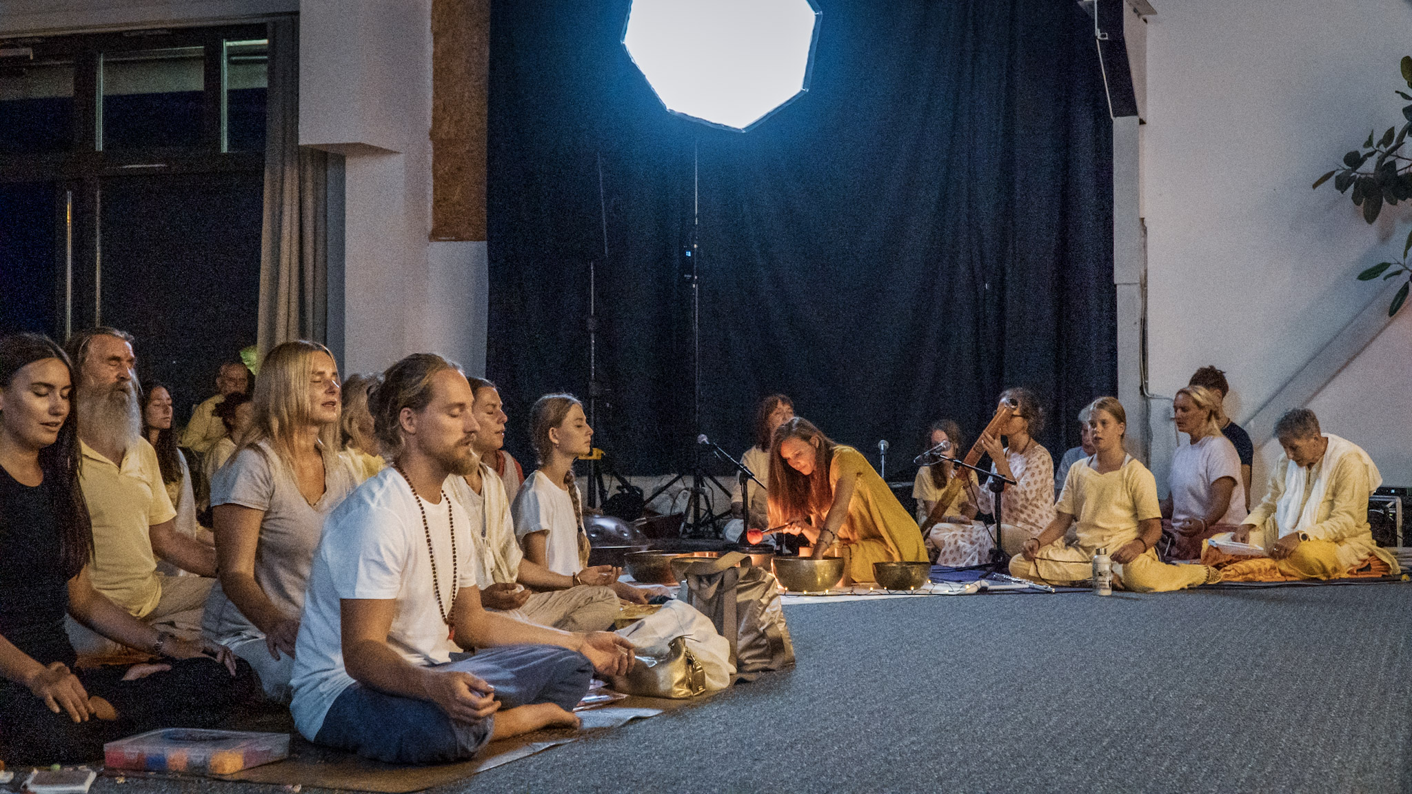 3.2. Tibetan singing bowls