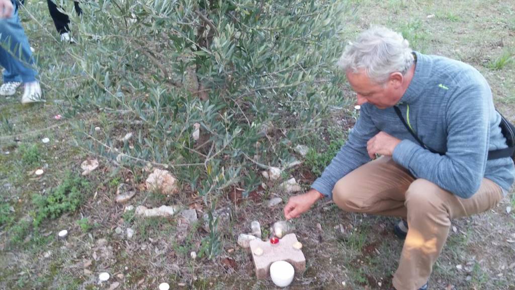 image 0 02 05 7e92d5245108bc13759fde280ad0828cd78f2ad4c1e37851529006b0e1e40841 V